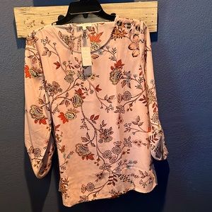 3/4 sleeve blouse - floral design - size: M